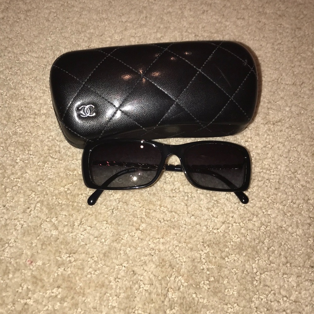 Completely authentic Chanel sunglasses